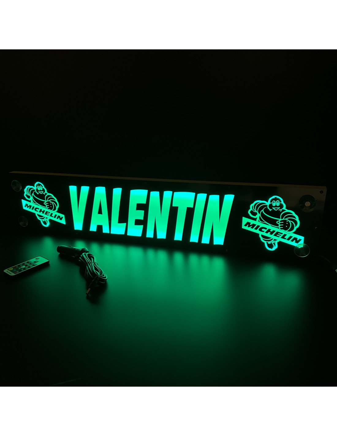 Plaque lumineuse camion personnalisé Stick Olivier® - Plaque personnalisée  camion en PLEXIGLASS système LED 7 Coloris [ Plaque prenom camion ] (40 x  11 CM) : : Luminaires et Éclairage