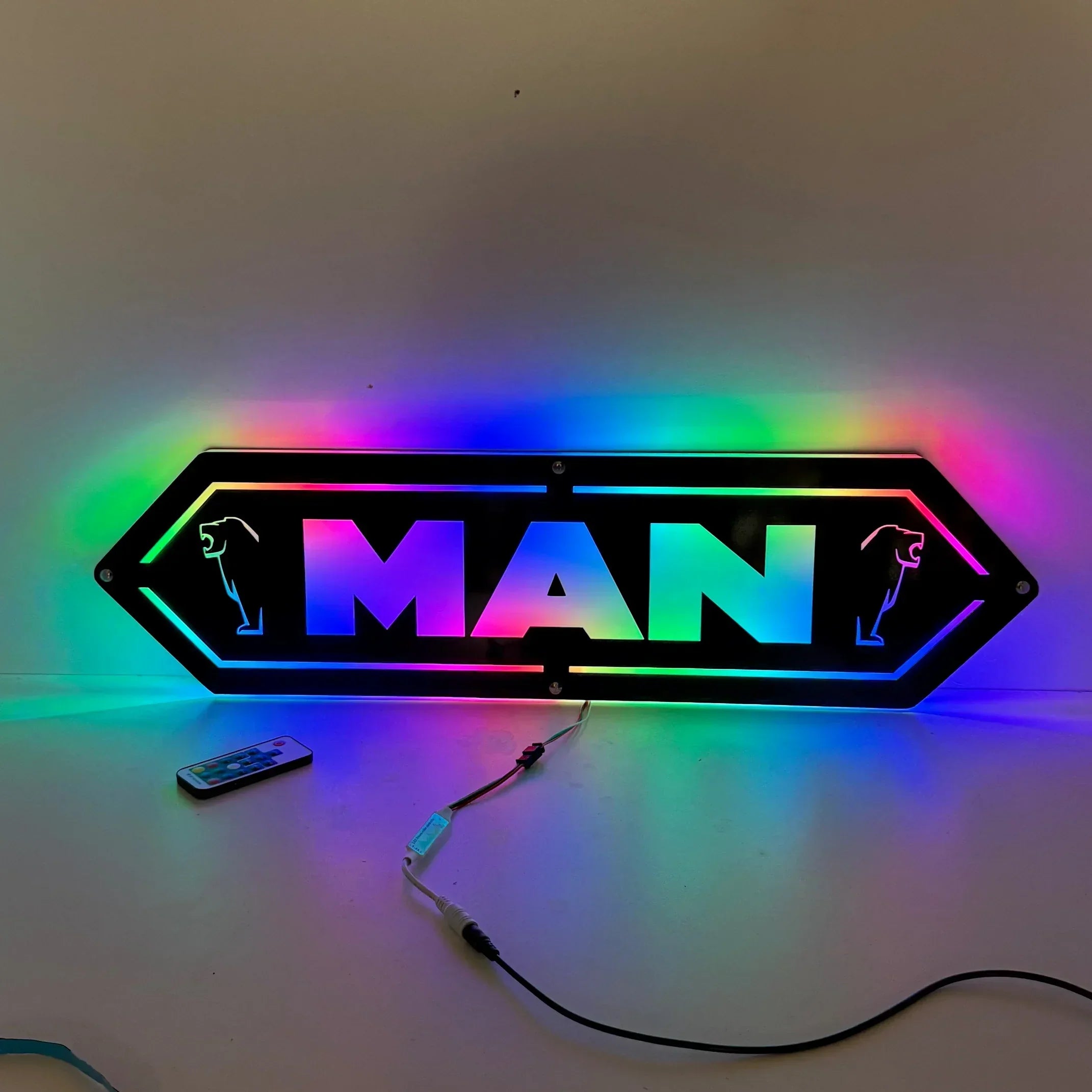 Fond de Cabine Lumineux MAN Trucks avec Logo pour Chauffeur Routier ...